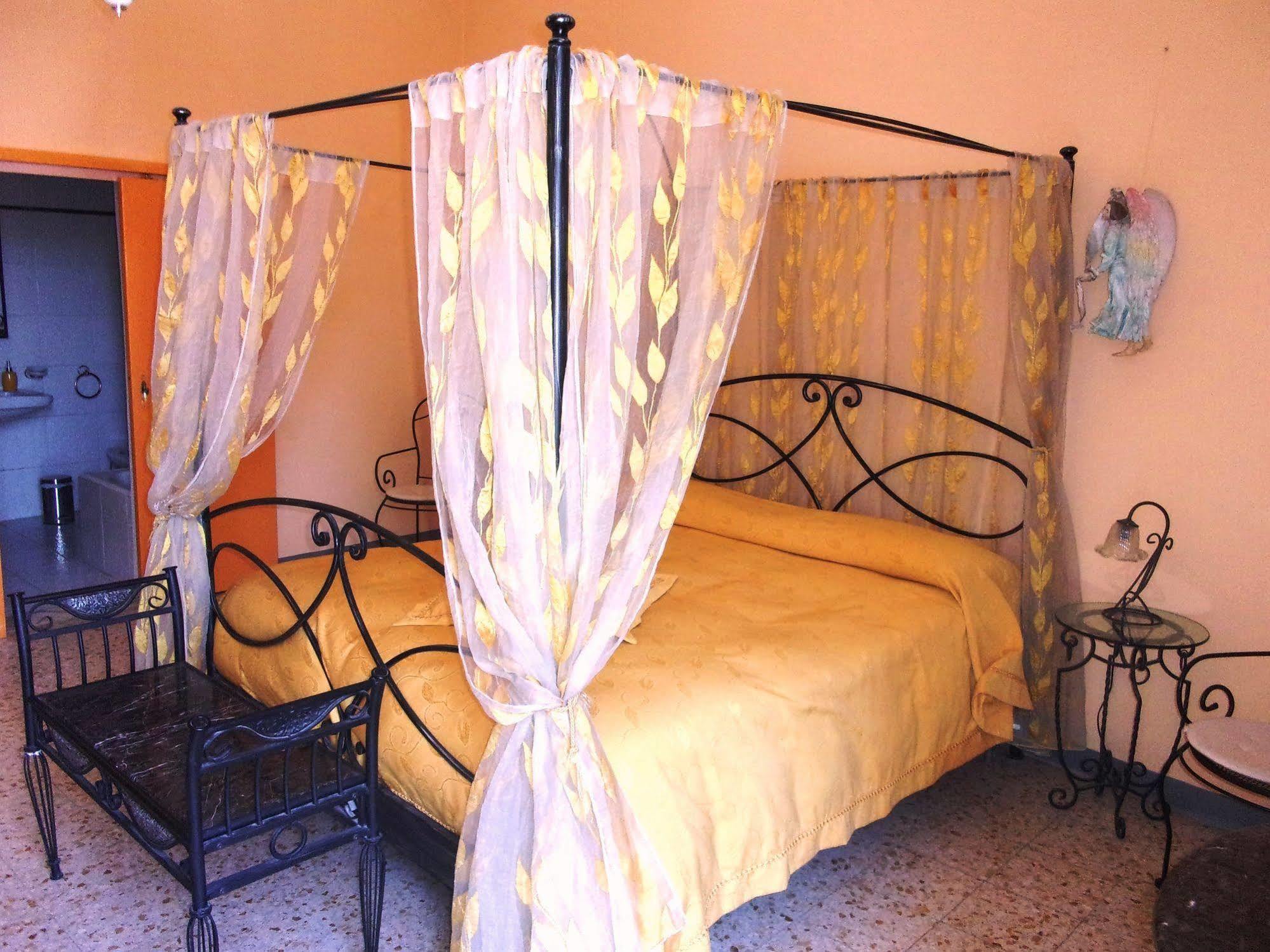 Bed and Breakfast Palazzo Osanna Nardò Esterno foto